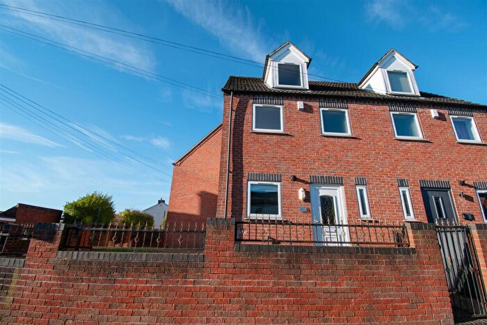 3 Bedroom Semi Detached House For Sale In Derby Road, Ripley, DE5