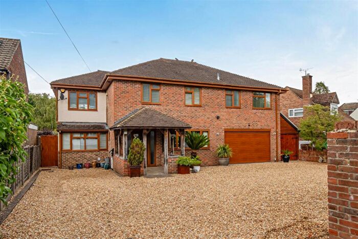 5 Bedroom Detached House For Sale In Burridge Road, Burridge, SO31