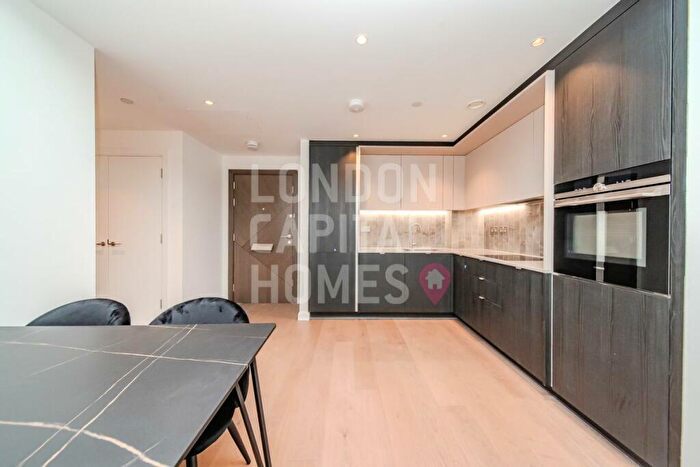 2 Bedroom Apartment To Rent In Gasholder Place, London, SE11