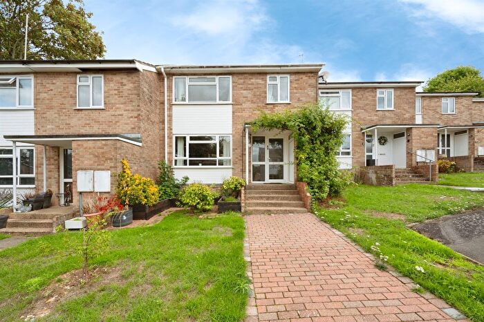3 Bedroom Terraced House For Sale In Mann Close, Whitchurch, RG28