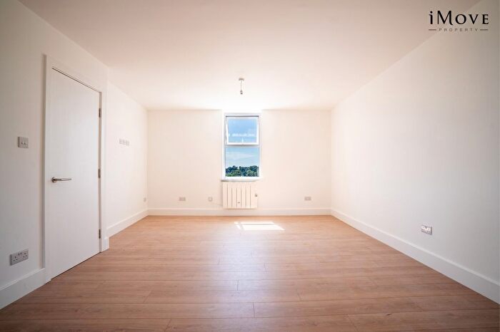 1 Bedroom Flat To Rent In Central Hill, London, SE19