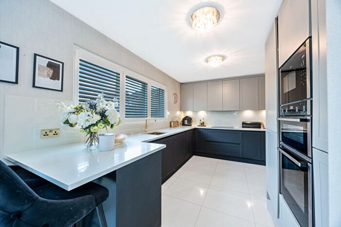 4 Bedroom Detached House For Sale In Ventnor Road, Haslingden, BB4