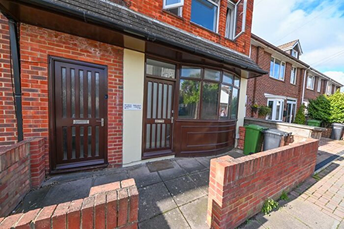 2 Bedroom Flat To Rent In Burgoyne Road, Southsea, PO5