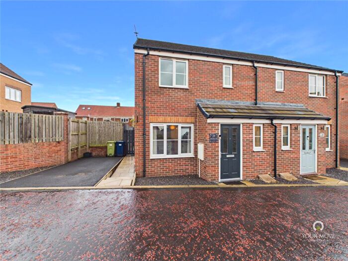3 Bedroom Semi-Detached House For Sale In Windbrook, Sunderland, Tyne And Wear, SR2
