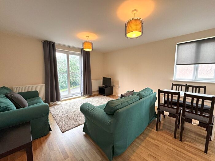 2 Bedroom Flat To Rent In Golwg Y Garreg Wen, Swansea, SA1