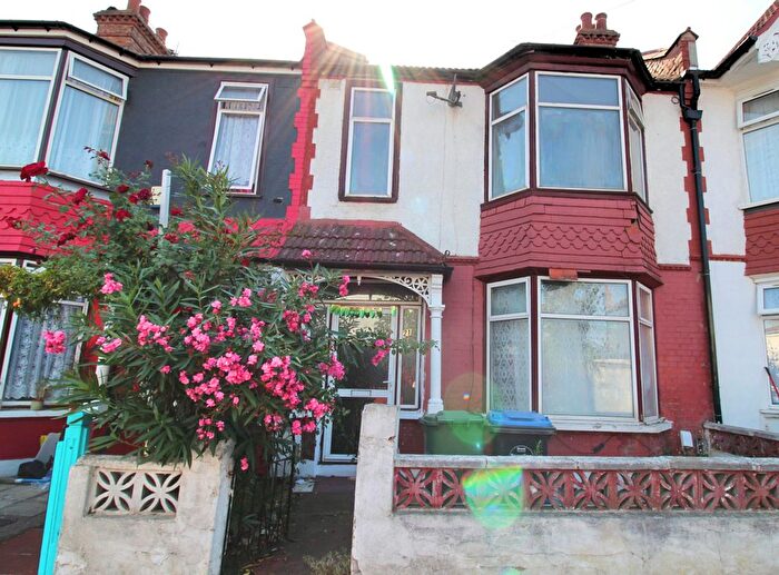 3 Bedroom Terraced House To Rent In Westbury Avenue, Wembley, HA0