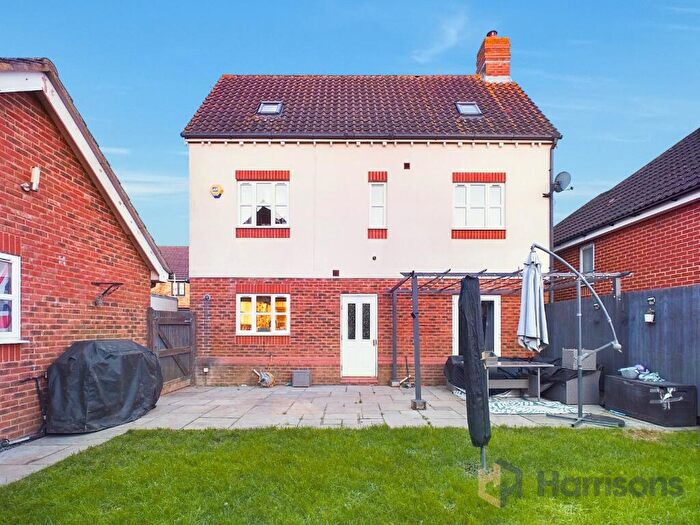 4 Bedroom Detached House For Sale In Amber Rise, Sittingbourne, Kent, ME10