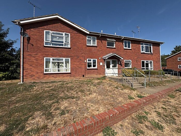 2 Bedroom Flat For Sale In Castle Hedingham, Halstead, Essex, CO9