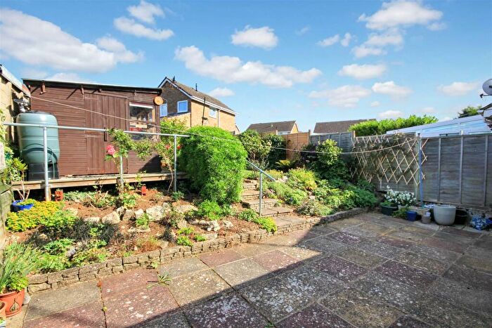 2 Bedroom Semi-Detached Bungalow For Sale In Cedar Way, Higham Ferrers, Rushden, NN10