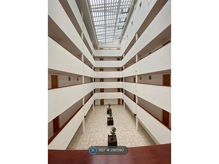 2 Bedroom Flat To Rent In Standish Street, Liverpool, L3