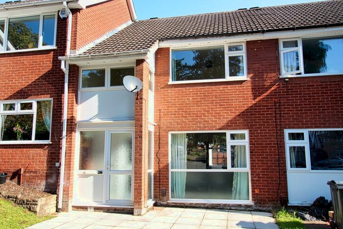 2 Bedroom Town House To Rent In Manor Hill, Sutton Coldfield B73