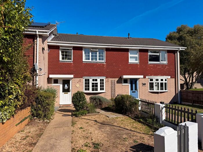 3 Bedroom Terraced House For Sale In Wilverley Place, Blackfield, SO45