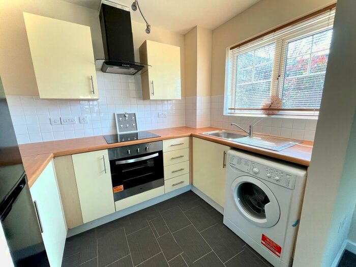 2 Bedroom Flat To Rent In Rathbone Court, Coventry, CV6