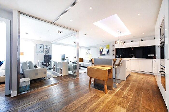 2 Bedroom Flat To Rent In Somerville Point, Rotherhithe Street, London, SE16