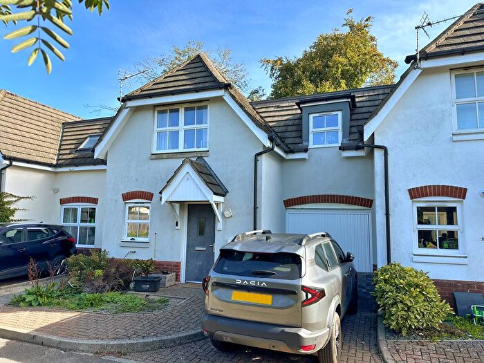 3 Bedroom Terraced House For Sale In Oaklands Mead, Totton, SO40