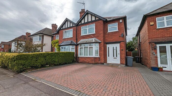 3 Bedroom Semi-Detached House To Rent In Gordon Road, Nottingham, NG2