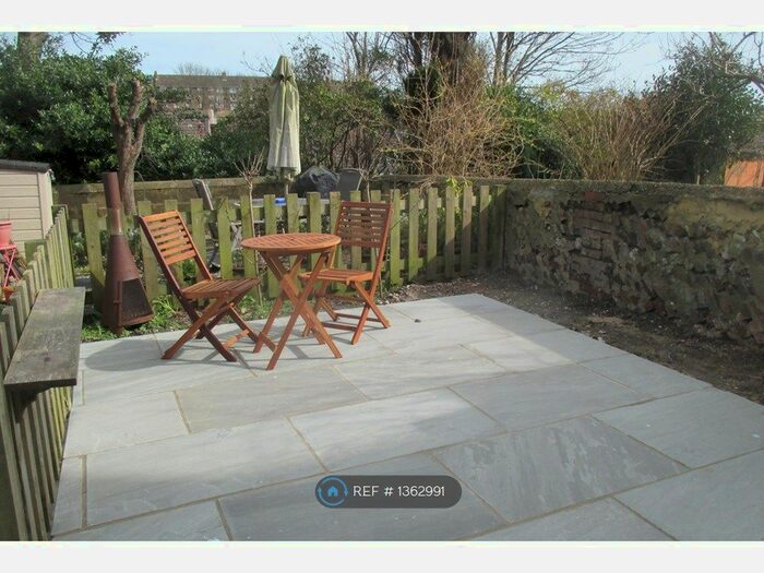 1 Bedroom Flat To Rent In Hollingbury Road, Brighton, BN1