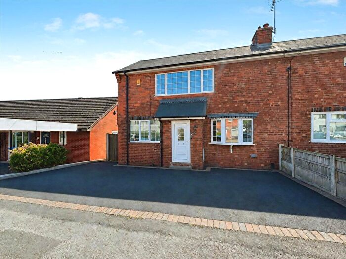 3 Bedroom Semi-Detached House For Sale In Booth Crescent, Mansfield, Nottinghamshire, NG19