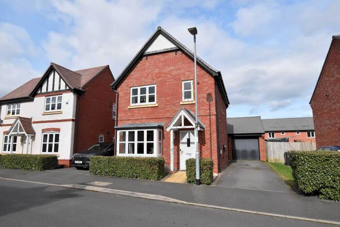 3 Bedroom Detached House For Sale In Monastery Gardens, Shepshed, LE12