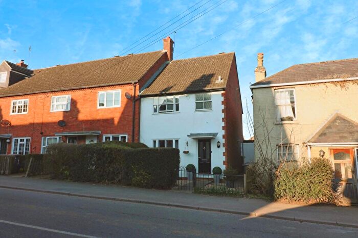3 Bedroom Detached House To Rent In High Street, Codicote, SG4