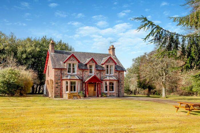 6 Bedroom Detached House For Sale In Kiltarlity, Beauly, IV4