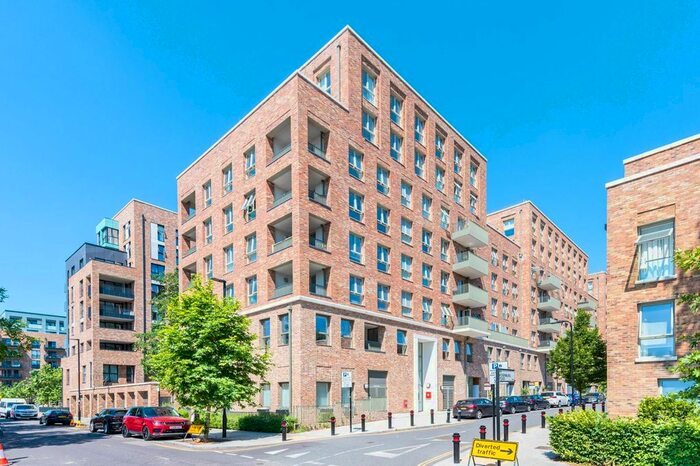 1 Bedroom Flat For Sale In Rosenburg Road, South Acton, London, W3