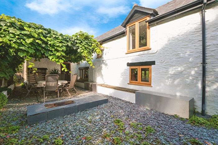 3 Bedroom Detached House For Sale In Coombes Moor, Presteigne, LD8