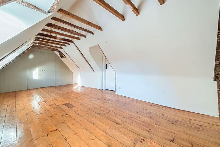 5 Bedroom Terraced House To Rent In Canon Street, Winchester, SO23