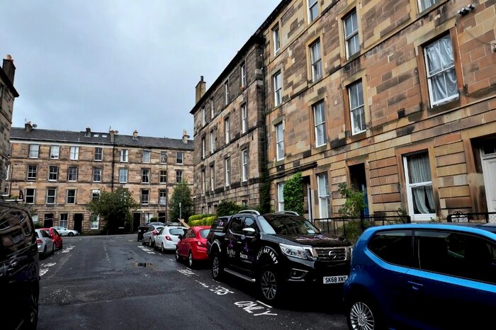1 Bedroom Flat To Rent In Oxford Street, Newington, Edinburgh, EH8