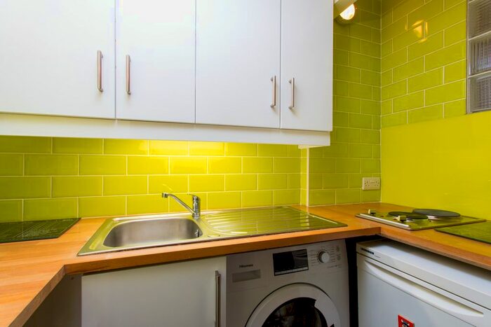 Studio To Rent In Woburn Place, London, WC1H