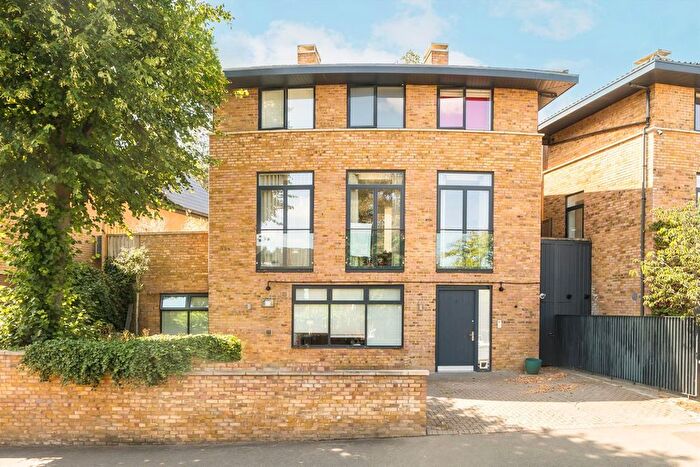 4 Bedroom Property To Rent In St. Mary's Road, Wimbledon Village, SW19