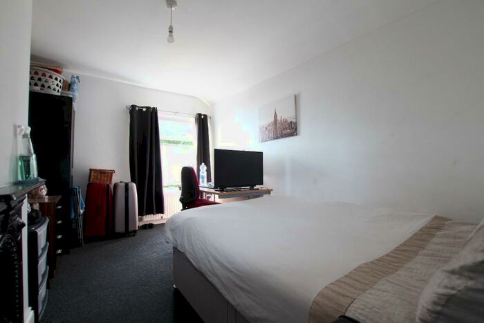 1 Bedroom House Of Multiple Occupation To Rent In Regent Street, Kettering, Northamptonshire, NN16
