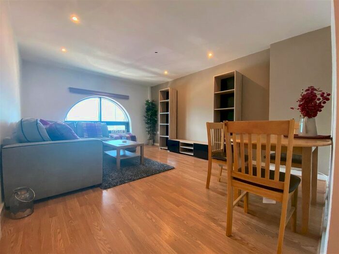 1 Bedroom Flat To Rent In Pall Mall, Liverpool, L3