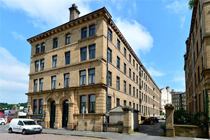 1 Bedroom Apartment To Rent In City Mills, - Mill Street, Bradford, West Yorkshire, BD1
