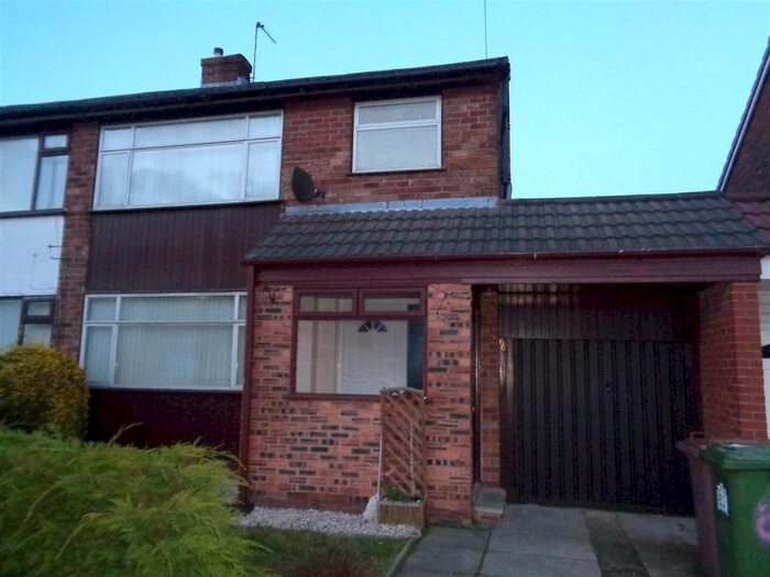 3 Bedroom Semi-Detached House To Rent In Deepdale Drive, Rainhill, Merseyside, L35