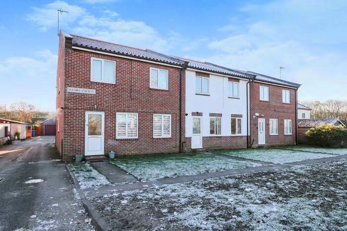 2 Bedroom Flat For Sale In North Cave, East Riding Of Yorkshire, HU15