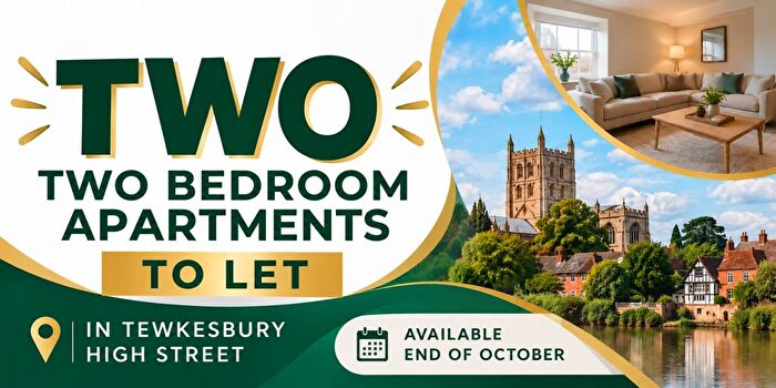 2 Bedroom Flat To Rent In Printers Court, High Street, Tewkesbury, Gloucestershire, GL20
