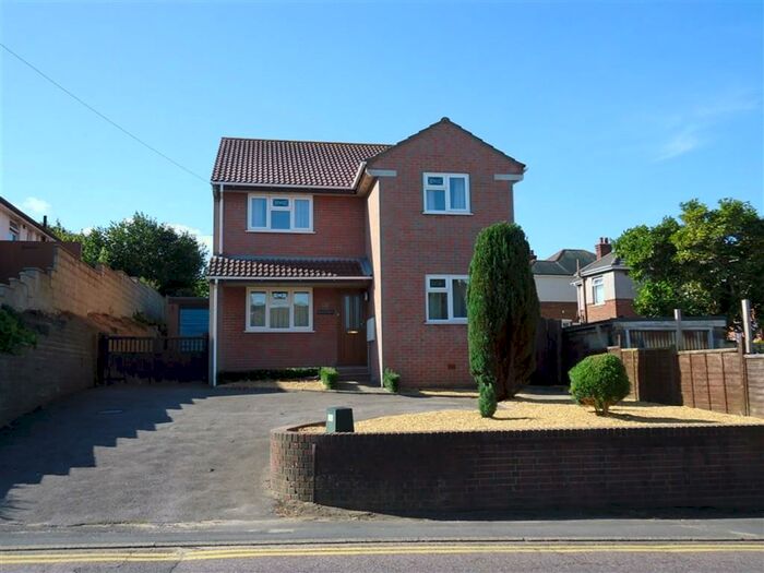 6 Bedroom Detached House To Rent In Turbary Park Avenue, Bournemouth, Dorset, BH11