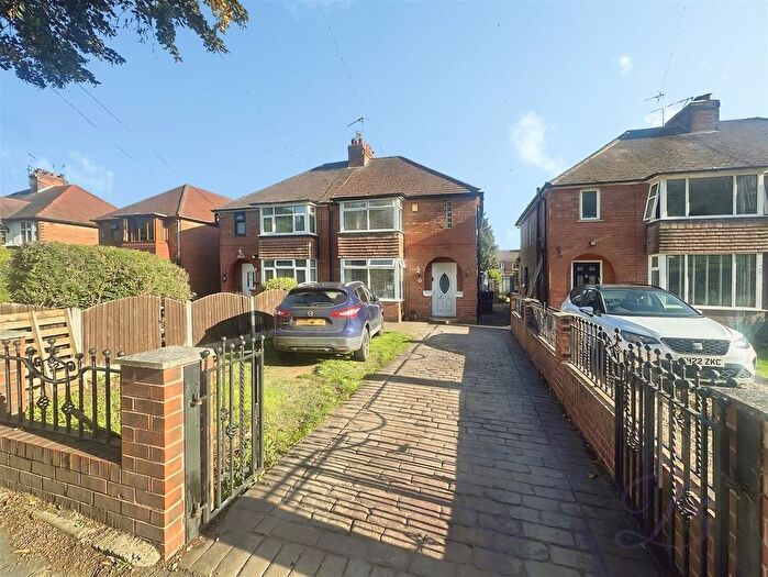 3 Bedroom Semi Detached House For Sale In Ordsall Park Road, Retford, DN22