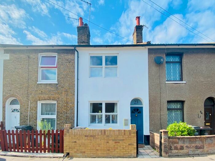 2 Bedroom Terraced House To Rent In Queen Street, CR0