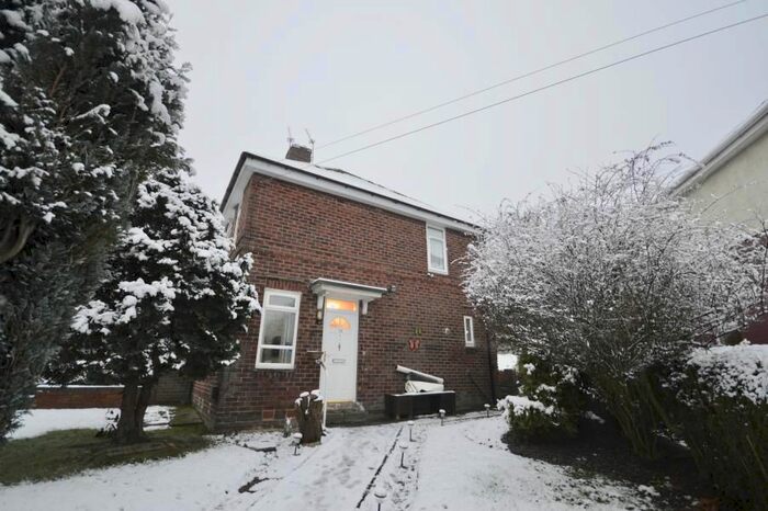 3 Bedroom Semi-Detached House To Rent In Nethershire Lane, Sheffield, S5
