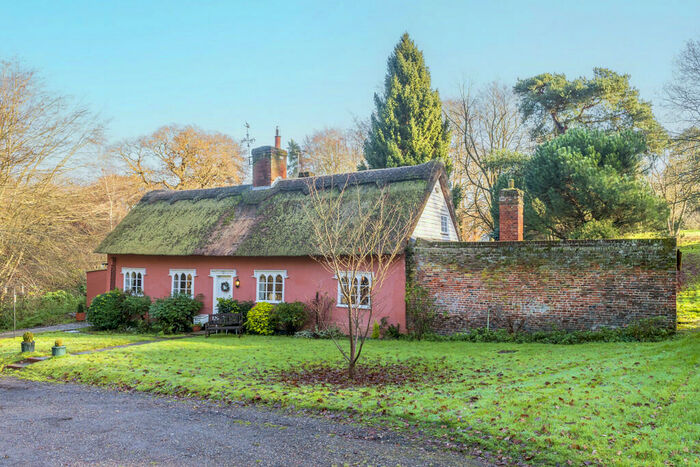 4 Bedroom Detached House To Rent In Potash Cottage, Sky Hall Hill, Boxted, CO4