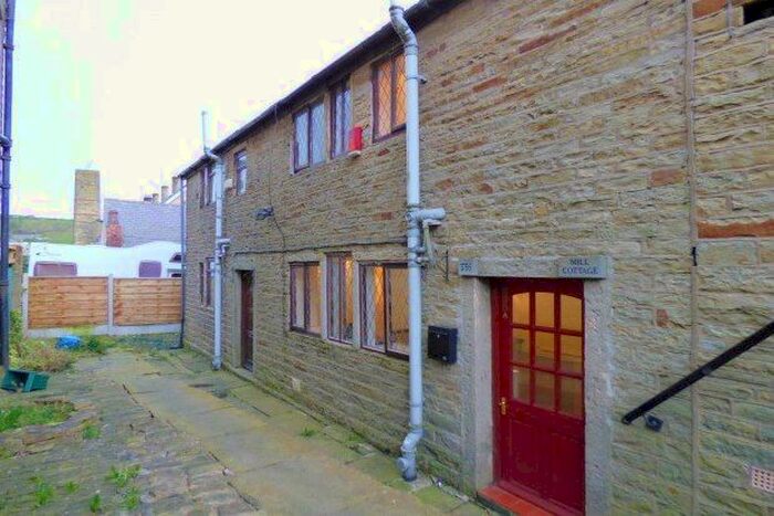 2 Bedroom Property To Rent In Whitworth, Rochdale OL12
