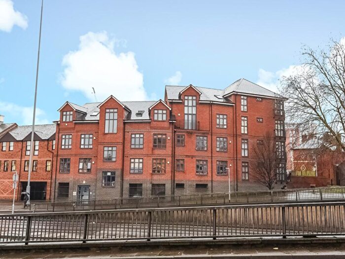 1 Bedroom Apartment To Rent In Tanfields, Vachel Road, Reading, RG1