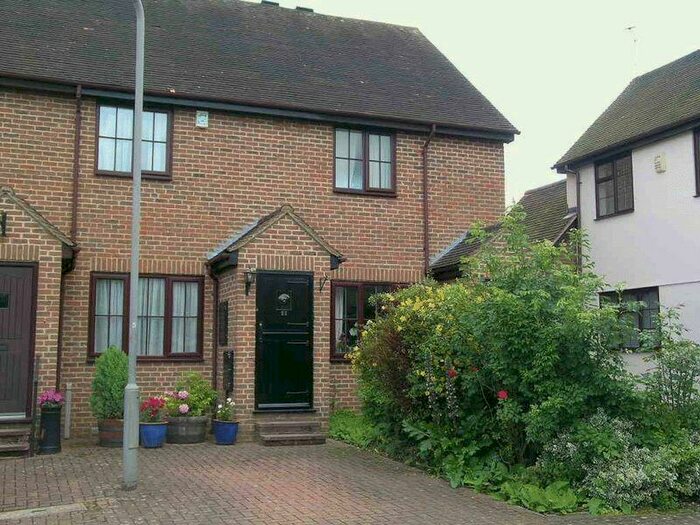 2 Bedroom Terraced House To Rent In Old Town Close, Beaconsfield, HP9