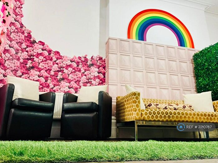 1 Bedroom Flat To Rent In Oriental Place, Brighton, BN1