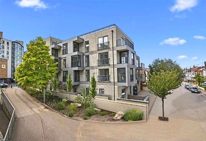 1 Bedroom Apartment To Rent In - Pinner Road, Harrow, HA1