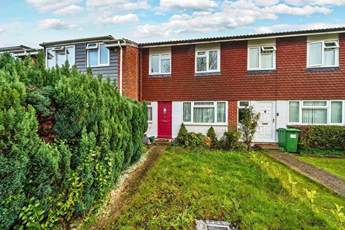 3 Bedroom Terraced House For Sale In Newbury, Berkshire, RG14