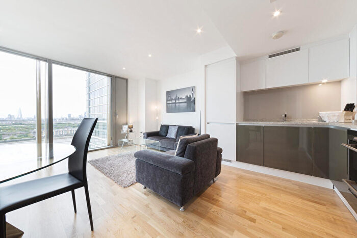 1 Bedroom Apartment To Rent In Landmark East Tower, Marsh Wall, London, E14