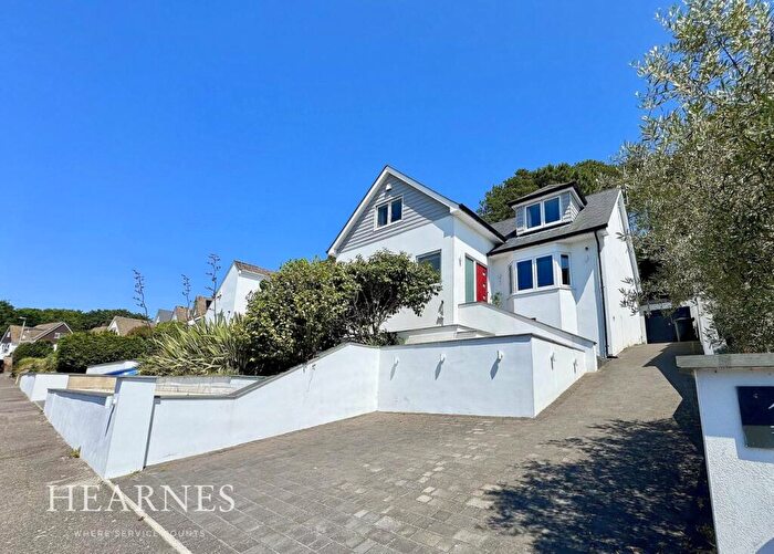 4 Bedroom Detached House For Sale In Thwaite Road, Coy Pond, Poole, BH12